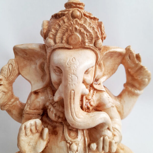 Figura de Ganesha Pintada a Mano 21x16cm Añejo