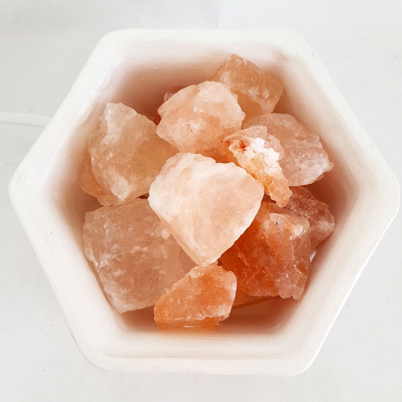 Lámpara de Sal del Himalaya Hexagonal con Corazones Blanca