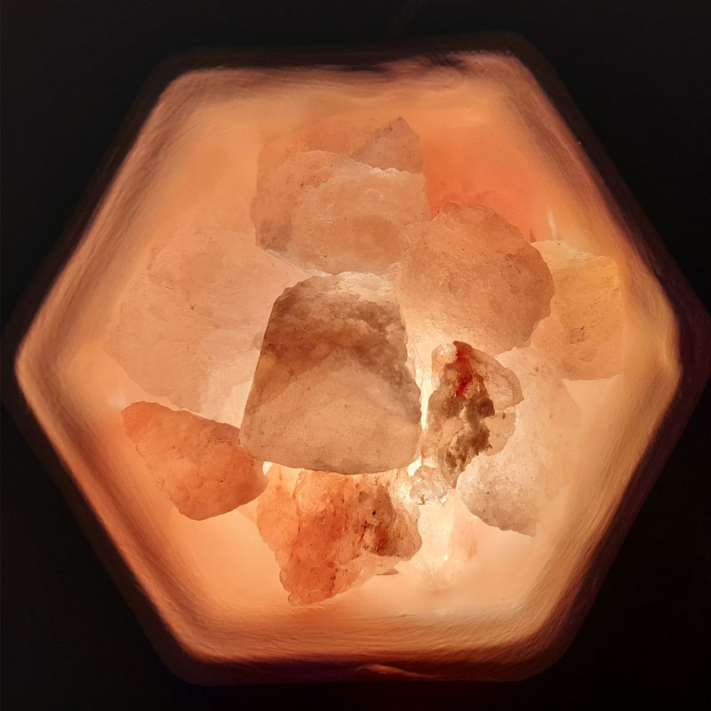 Lámpara de Sal del Himalaya Hexagonal con Corazones Blanca