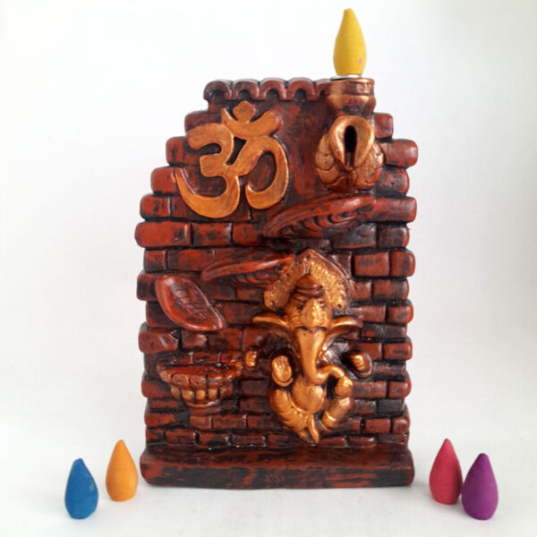 Fuente De Humo Muro Ganesha y Om Cobre+ 5 Conos Aromáticos