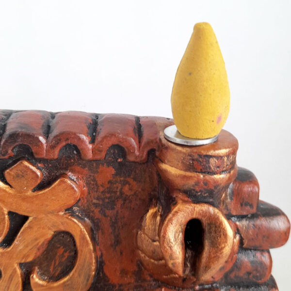 Fuente De Humo Muro Ganesha y Om Cobre+ 5 Conos Aromáticos