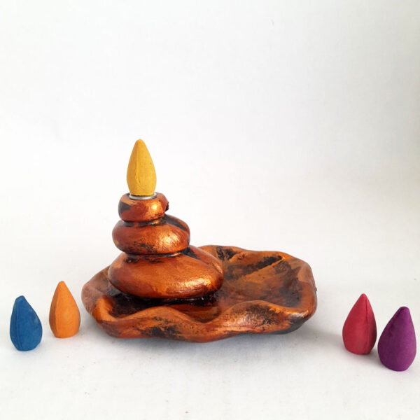 Fuente de Humo Hoja y Piedras Cobre + 5 conitos